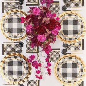 Meet your Posher, Alicia